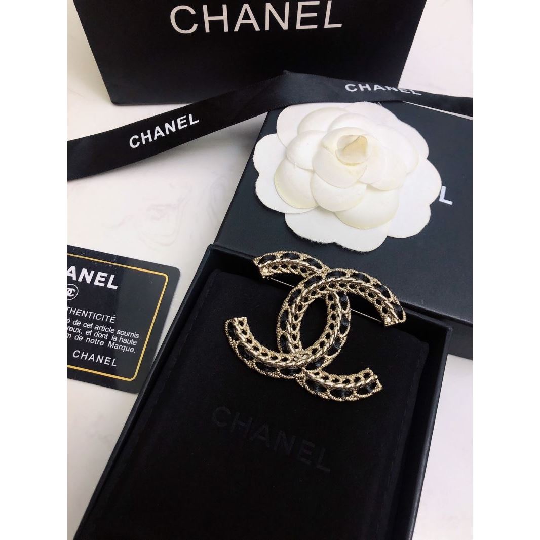 Chanel Brooches - Click Image to Close